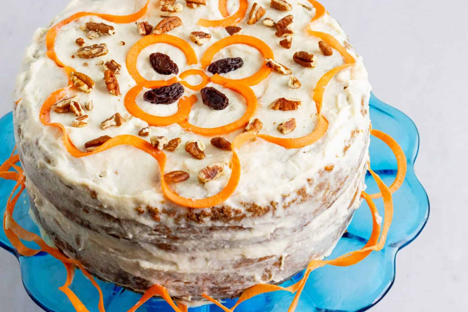 15 Fun Vegan Frosting Recipes for Cupcakes and Cakes! - Vegan Dessert Ideas